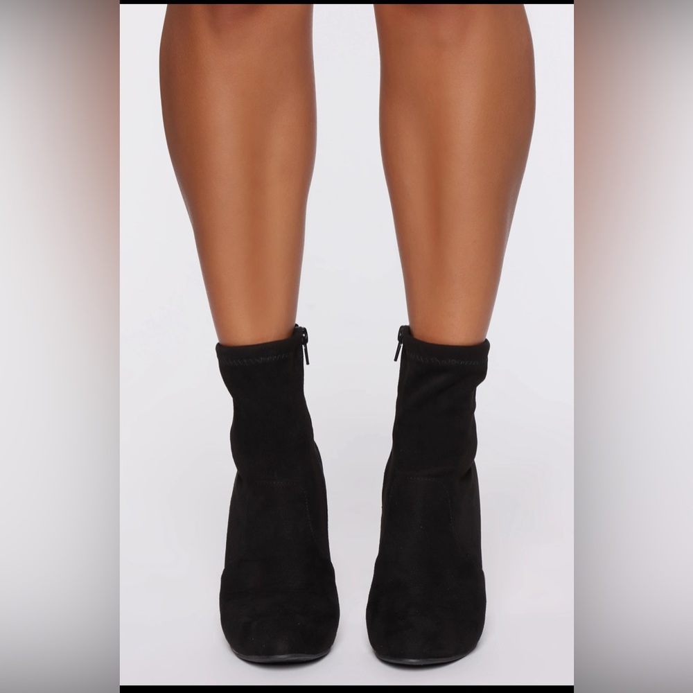 NIB Fashion Nova Luna Ankle Bootie - Picture 9 of 10